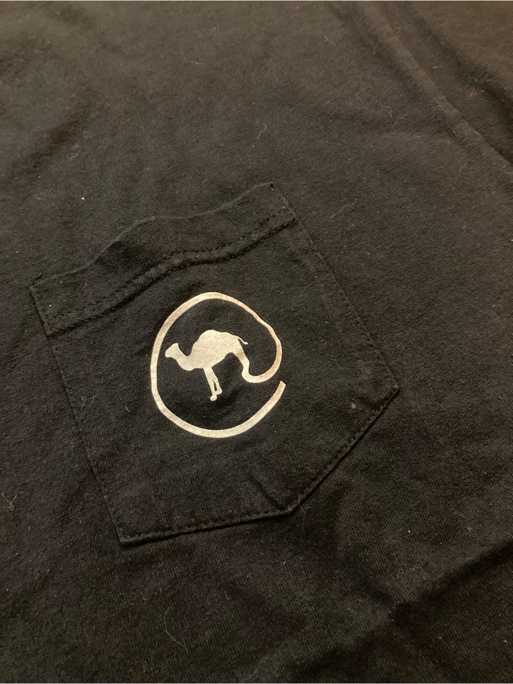 Vintage 1997 Camel "Where It's @" black pocket t-shirt in size XL - Picture 4 of 6